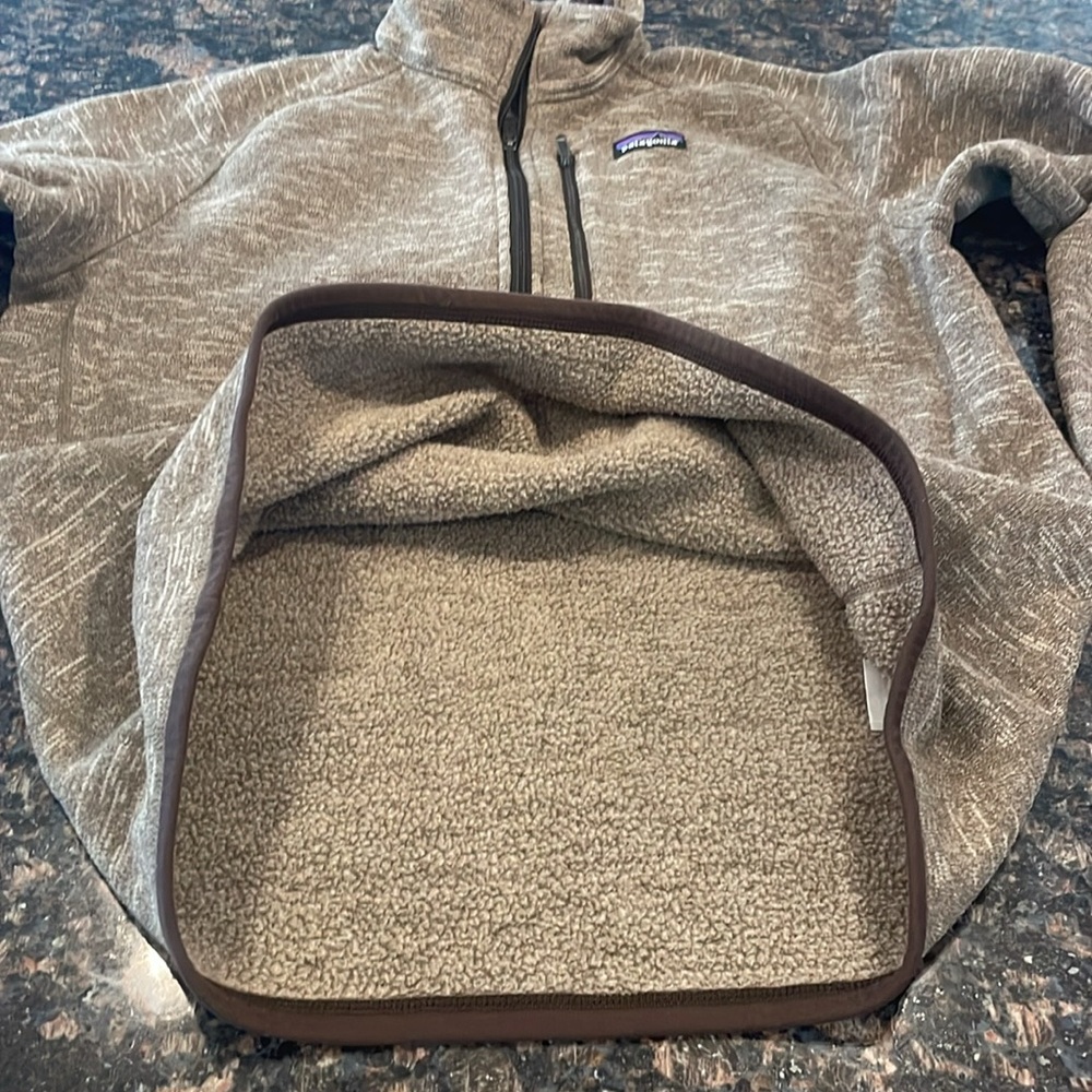 SOLD- Patagonia men’s better sweater 1/4 zip fleece - Picture 10 of 13